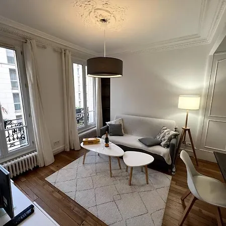 Stylish Rive Gauche Apartment *